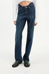The Curved Denim Jeans